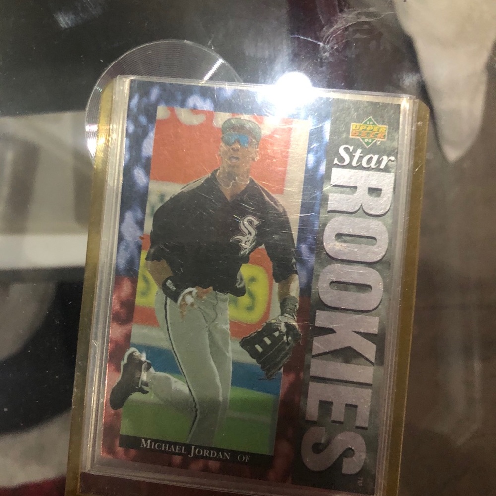 Micheal Jordan rookiecard(error card)cut diagonal